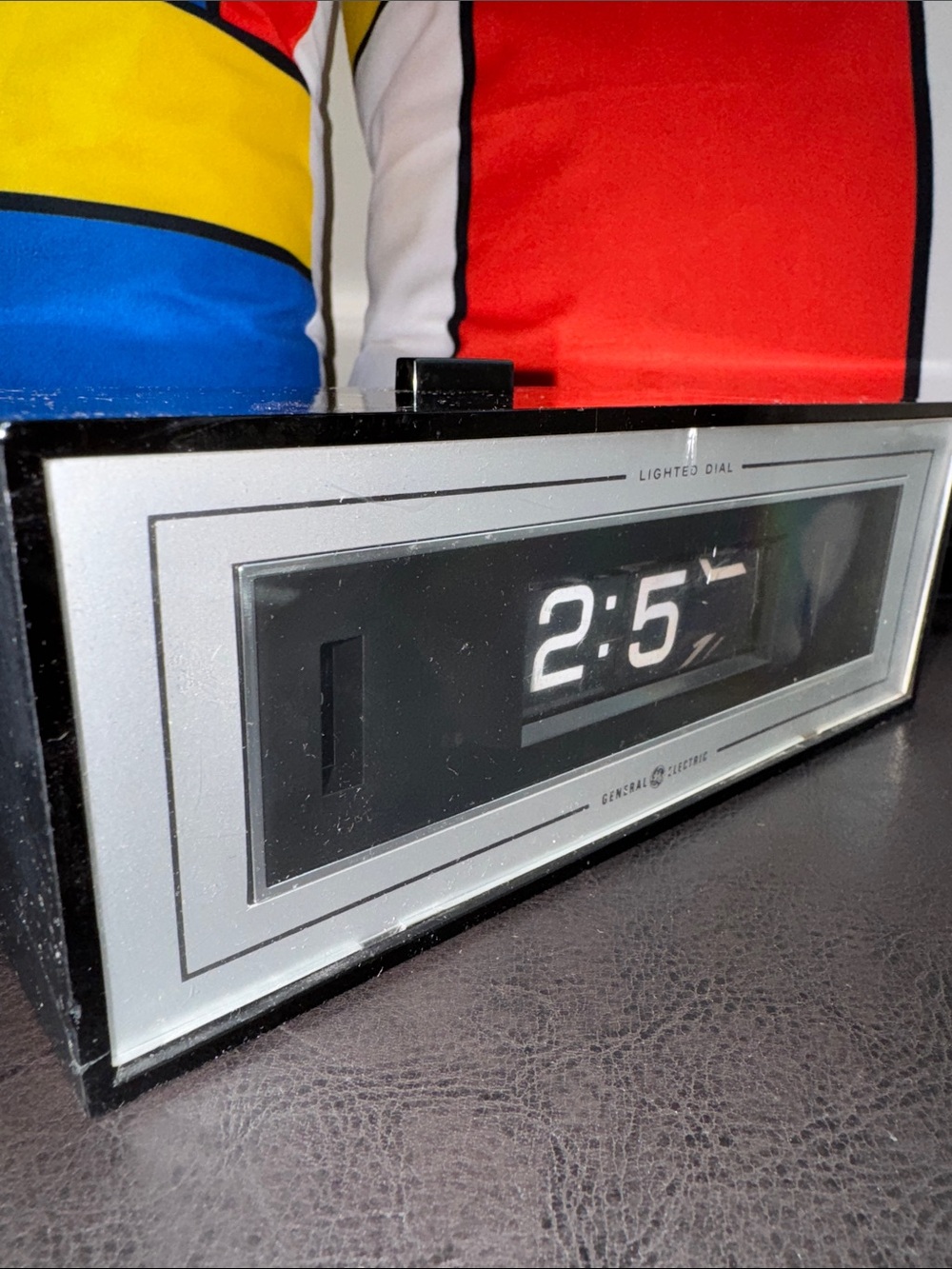 MAKE OFFER! Vintage General Electric Black Retro Flip Clock 8142-4 GE